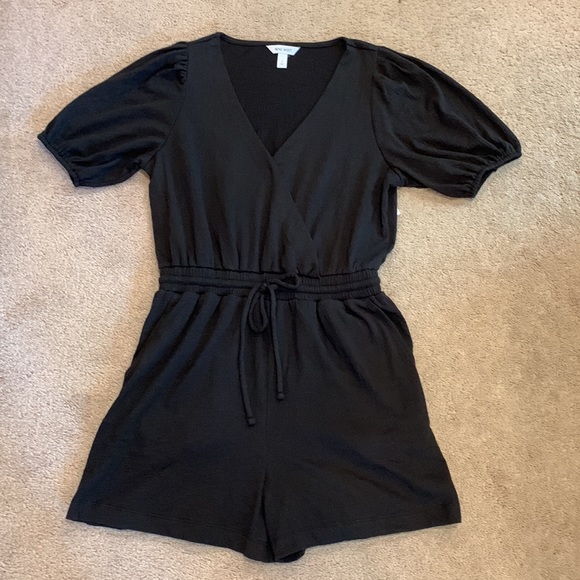NWT Surplice V Neck Shorts Romper Jumper - Picture 4 of 7